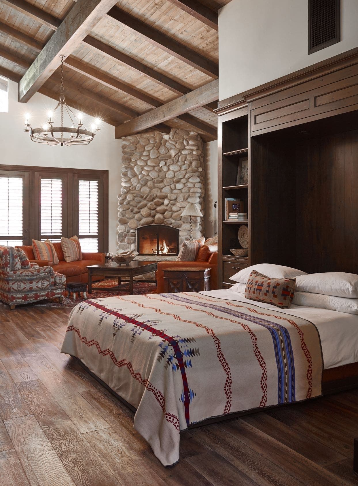 Jackson Suite or Grand Suite Livingroom and Murphy Bed