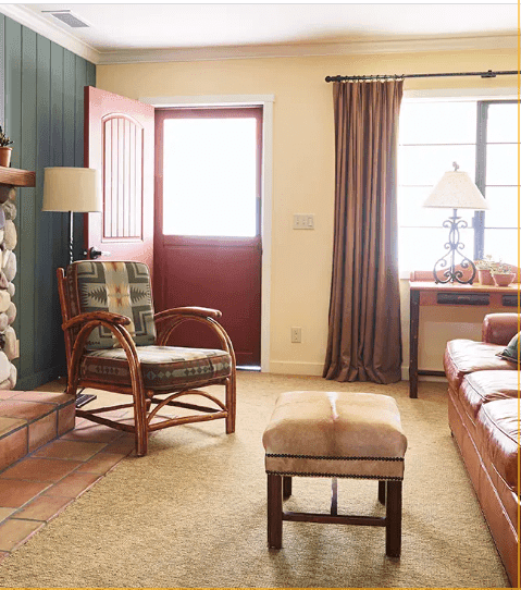 seating area in Pete's Cottage