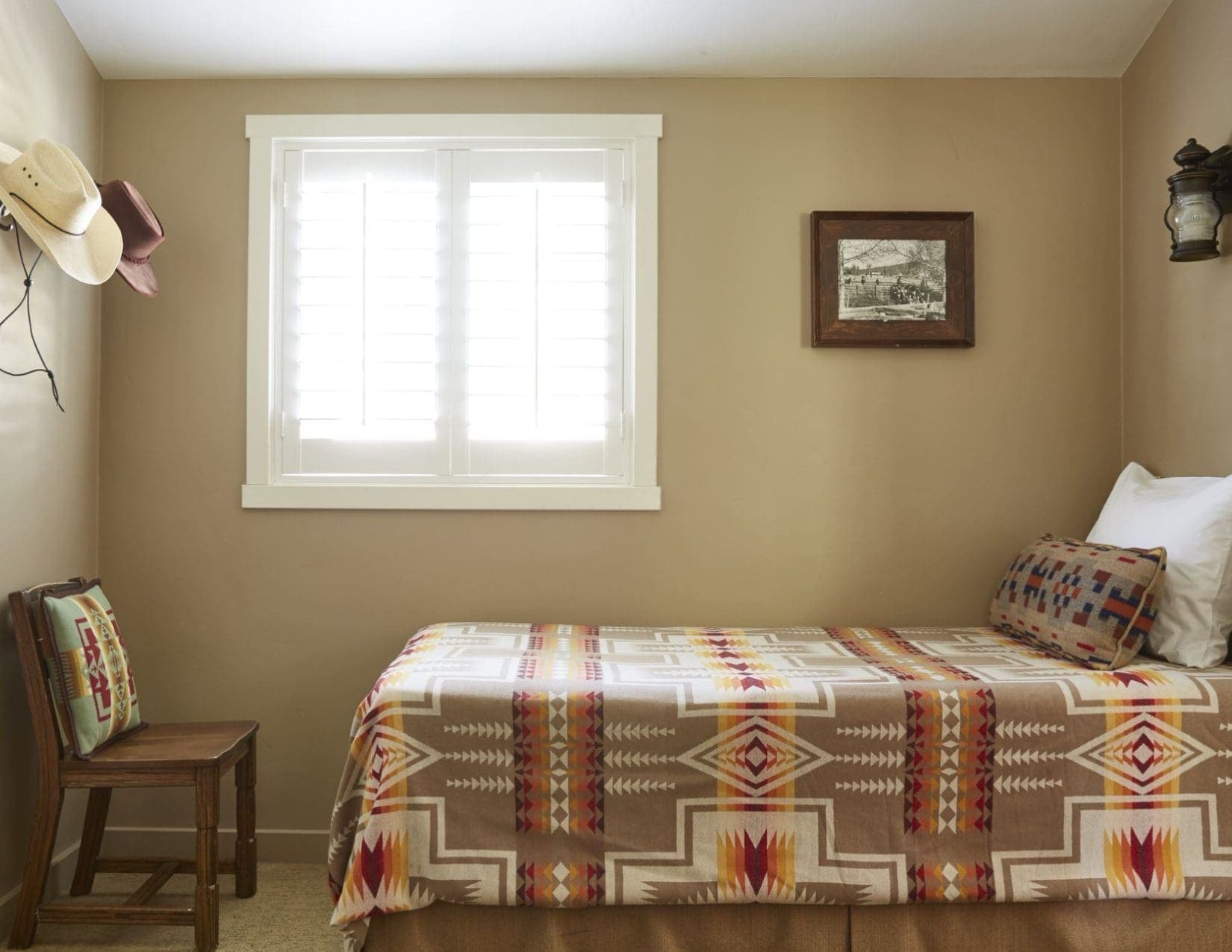 single bed bedroom interior