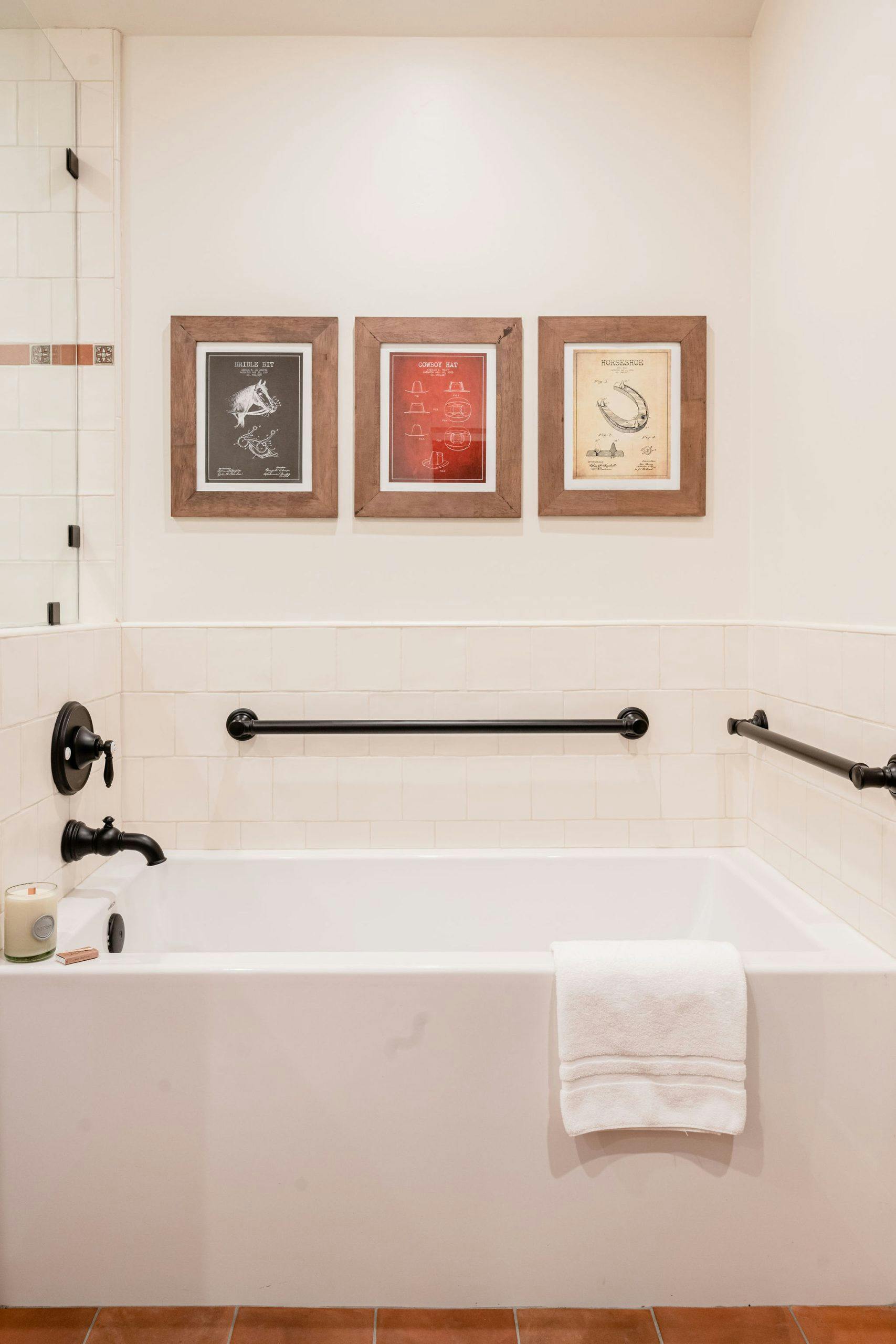 Bathtub in Luxury Studio